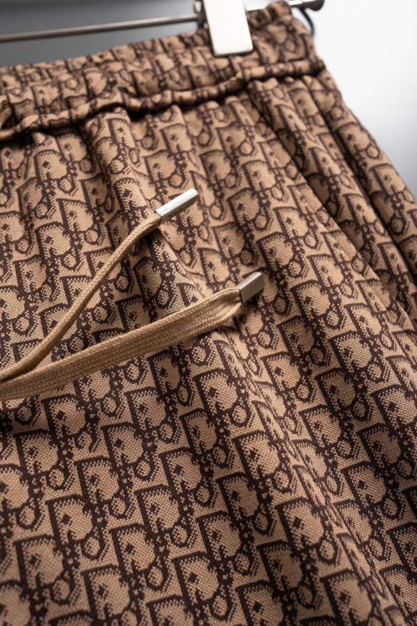 ブランドハーフパンツ側面デザイン